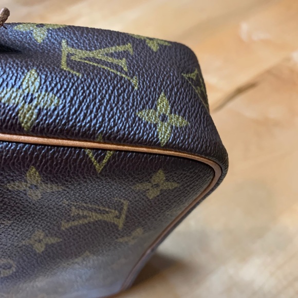 Louis Vuitton Compiegne Clutch 23 - Picture 6 of 16